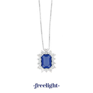 Collana in Oro Bianco 18 Kt. con Zaffiro Blu e contorno di Diamanti - Freelight. Girocollo da donna con Zaffiro Blu e diamanti. CL2987FZ2